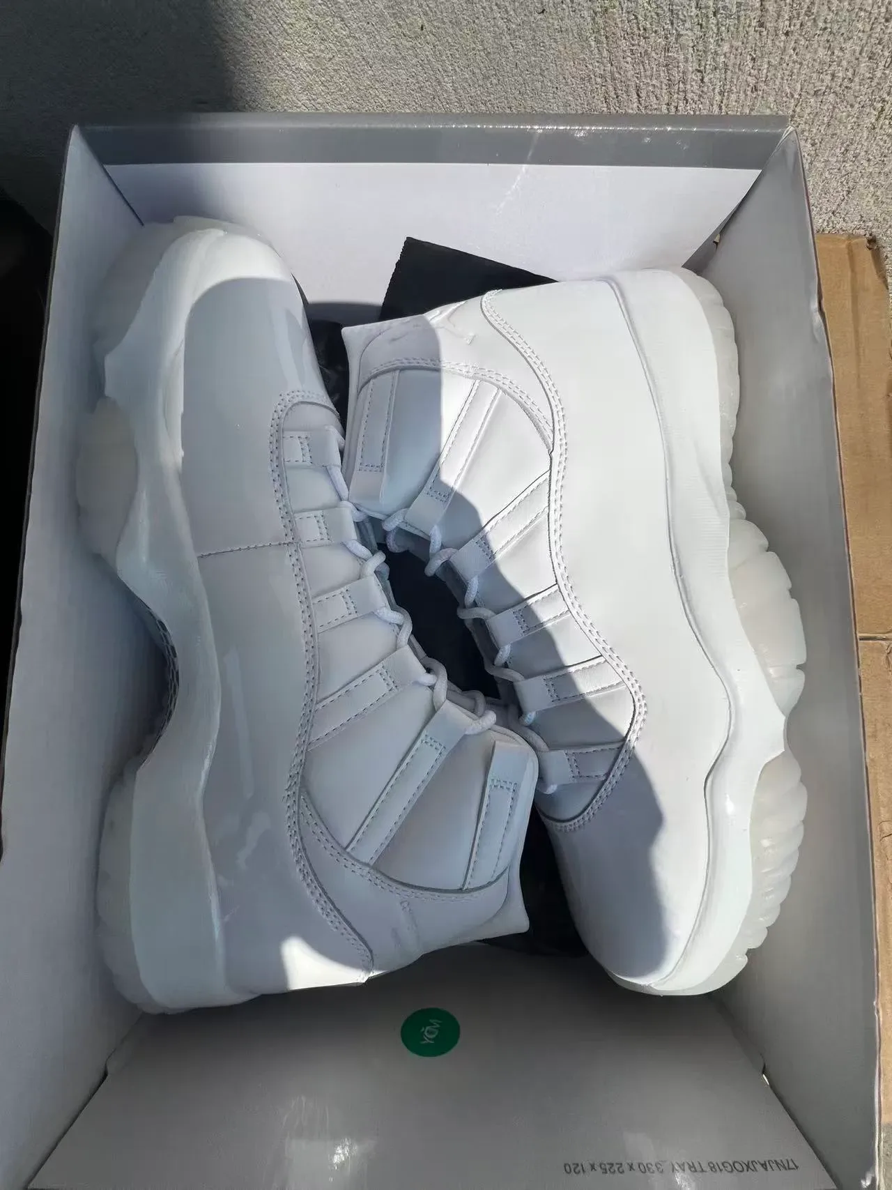 Air Jordan 11 Chaussures de Basket Monochromatiques Blanches 9