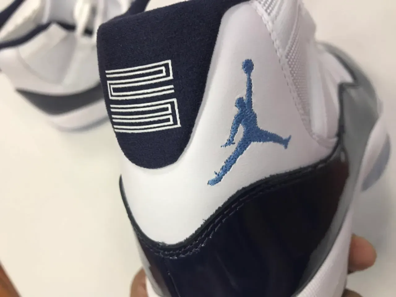 Air Jordan 11 Navy e Branco Tênis de Basquete de Couro Patentado 6