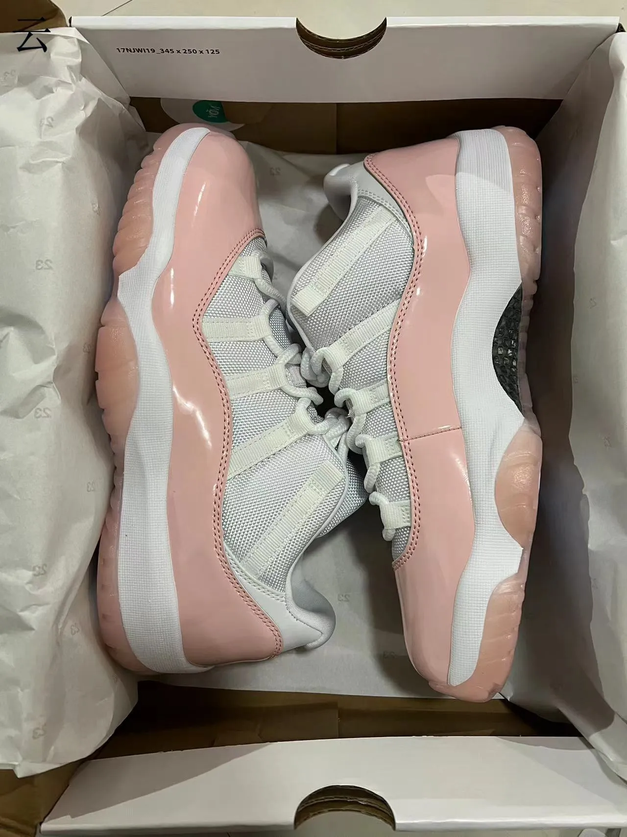 Air Jordan 11 Chaussures de Basket Cuir Patenté Rose 9