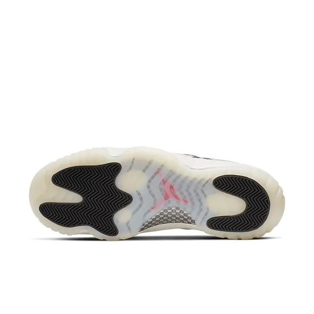 حذاء كرة السلة منخفض الرقبة Air Jordan 11 بنمط جلد الثعبان 6