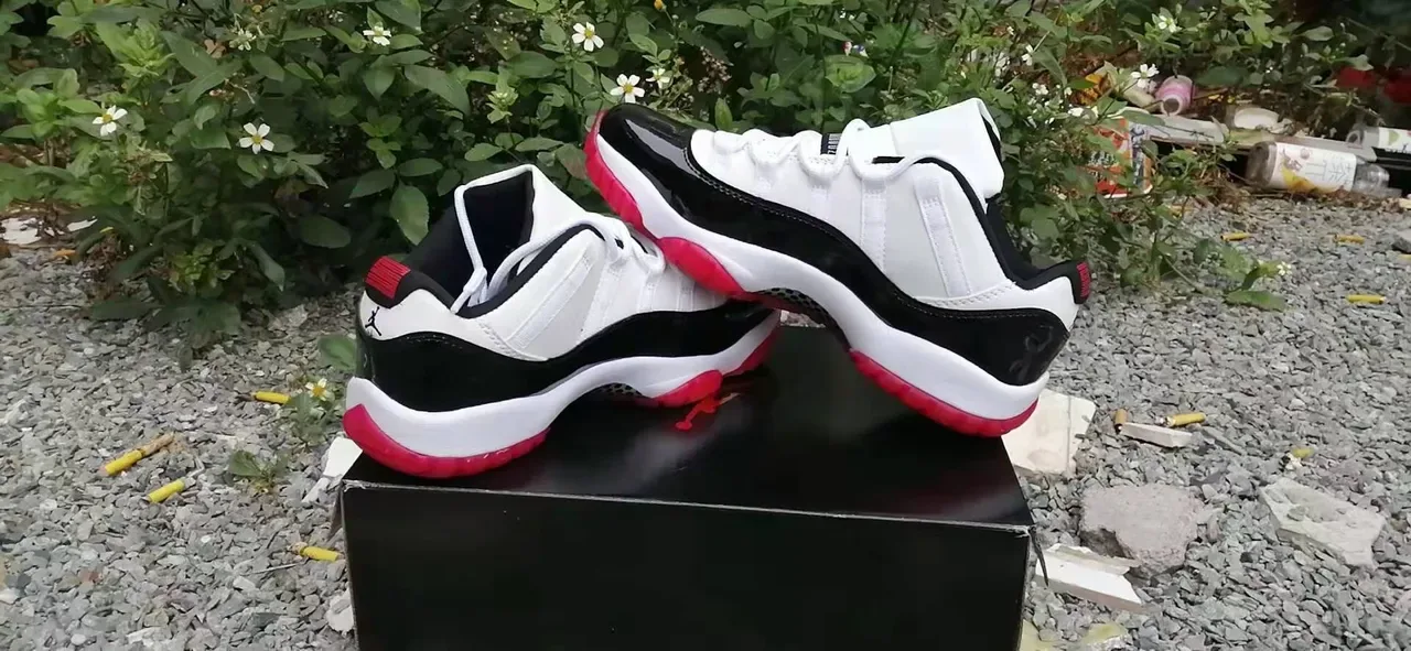Air Jordan 11 Blanco Negro Rosa Zapatos de Baloncesto 2
