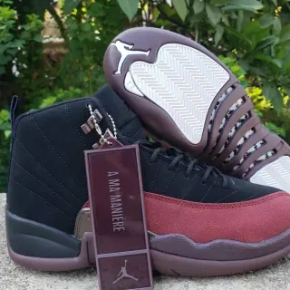 Air Jordan 12 黑栗色高帮篮球鞋