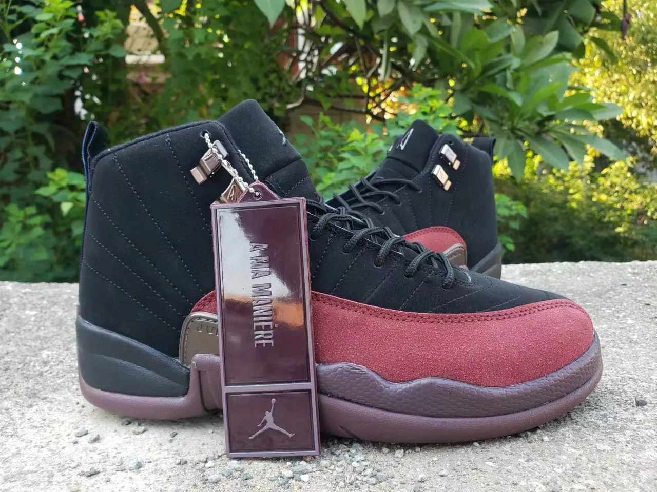 Zapatillas de baloncesto de caña alta Air Jordan 12 en negro y granate 3
