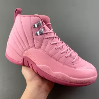 Zapatillas de baloncesto Air Jordan 12 rosa monocromático