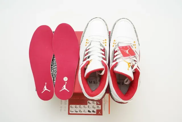 Air Jordan 3 白水泥红篮球鞋 2