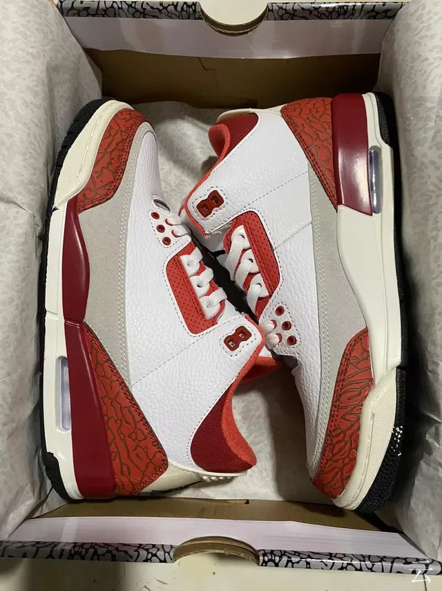 Tênis de Basquete Air Jordan 3 Branco Vermelho Impressão de Elefante 6