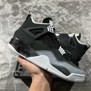 Tênis de basquete Air Jordan 4 preto e cinza salpicado