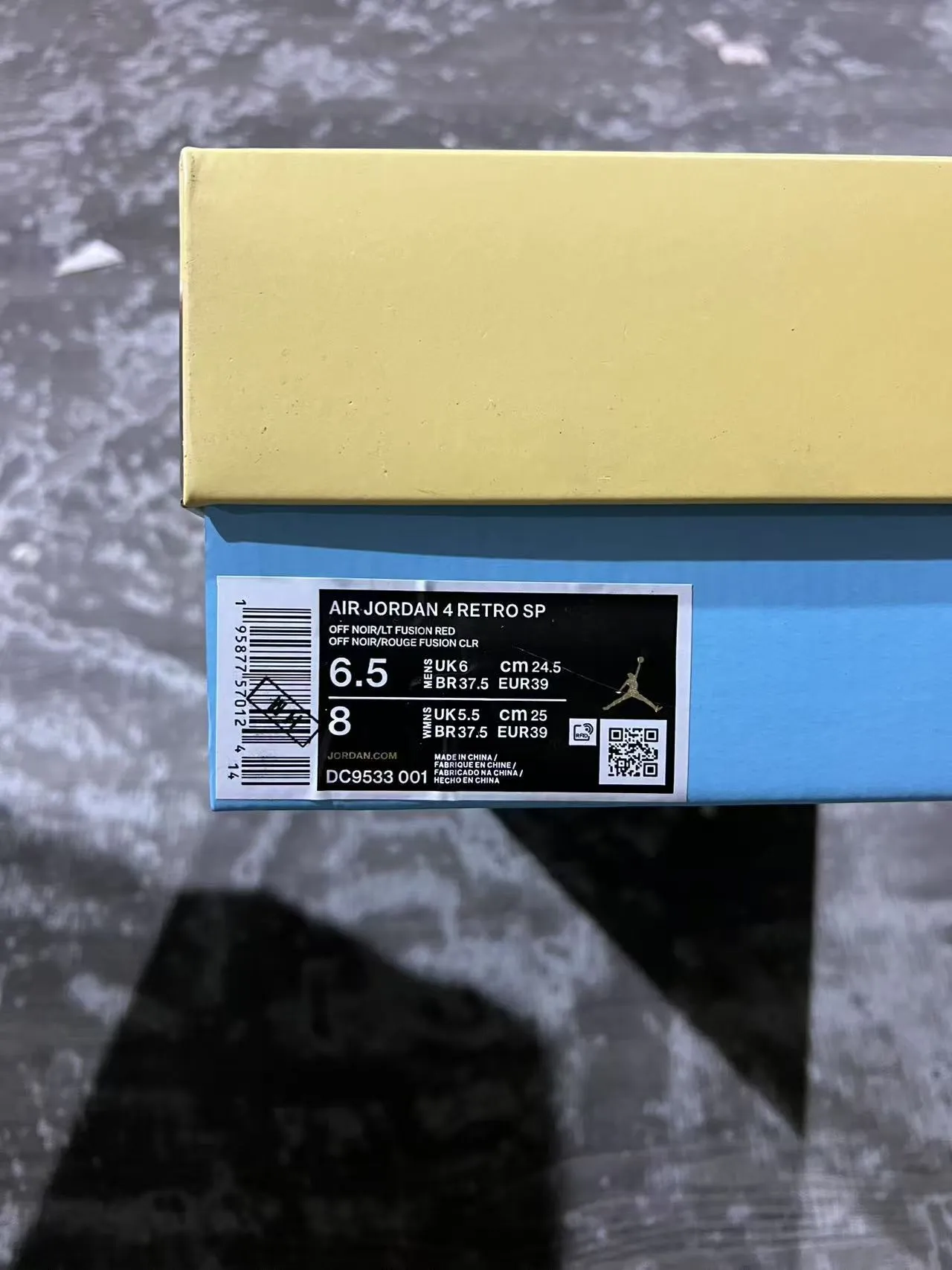 حذاء كرة السلة Air Jordan 4 أسود ليموني أصفر أزرق 10