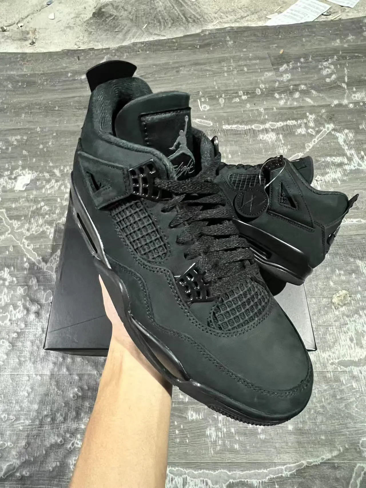 Air Jordan 4 أحذية كرة السلة السوداء أحادية اللون 2