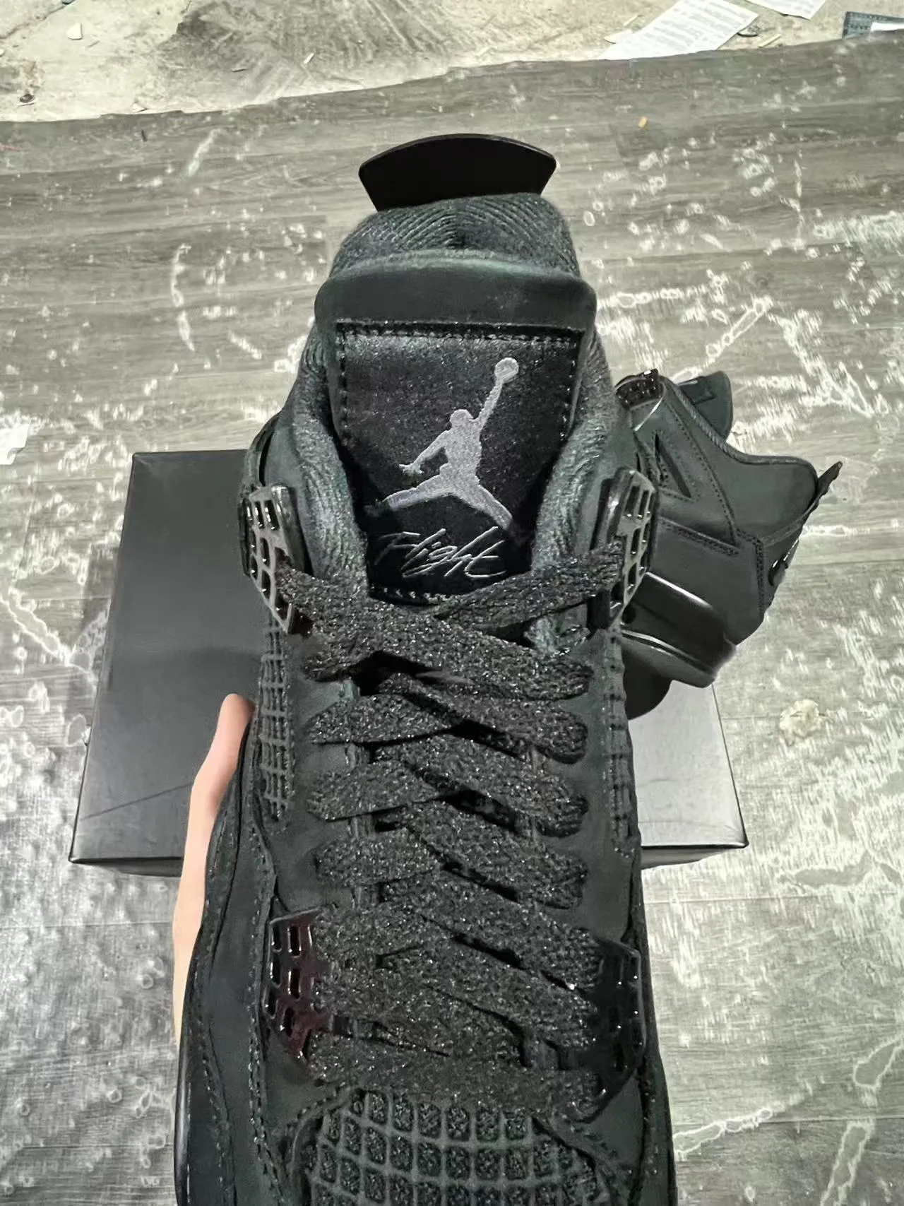 Air Jordan 4 أحذية كرة السلة السوداء أحادية اللون 4
