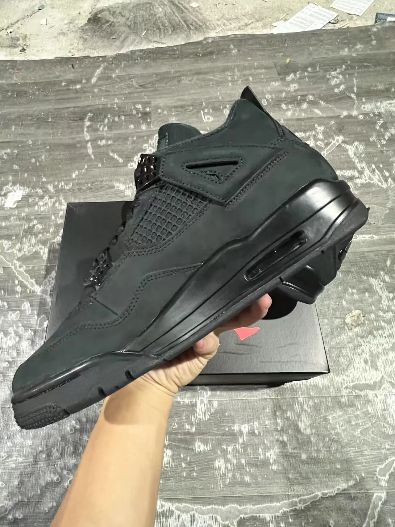 Air Jordan 4 أحذية كرة السلة السوداء أحادية اللون 5