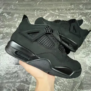 Tênis de basquete Air Jordan 4 preto monocromático