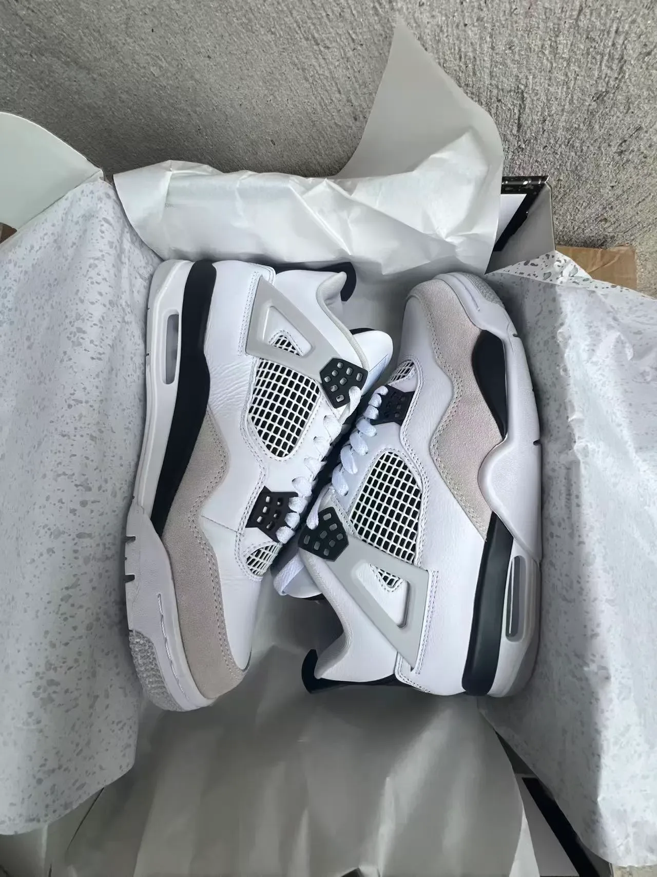 Air Jordan 4 Blanc Noir Beige Chaussures de Basketball 9