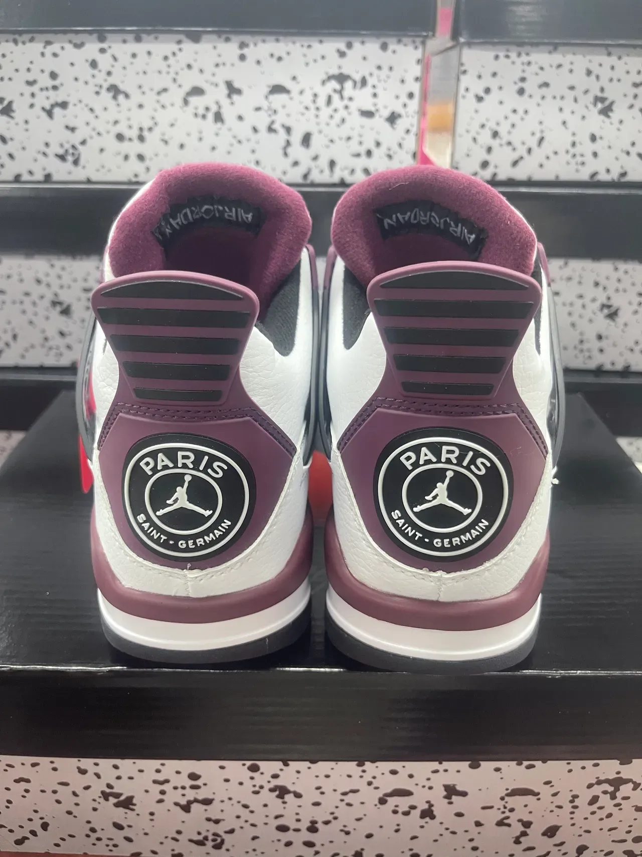 Air Jordan 4 সাদা বার্গান্ডি কালো বাস্কেটবল জুতো 3