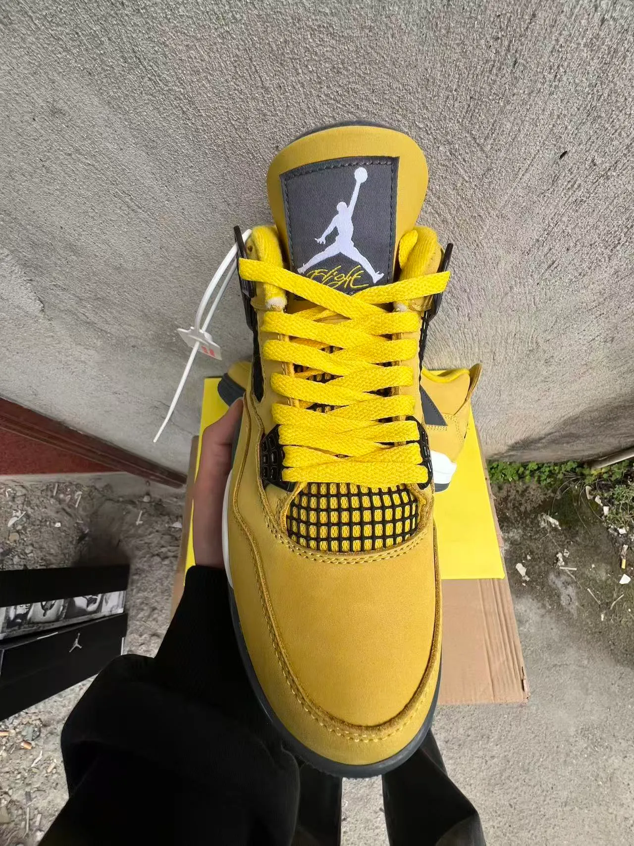 Tênis de basquete Air Jordan 4 amarelo cinza branco 3