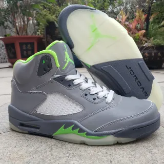 Tênis de basquete Air Jordan 5 cinza verde-neon