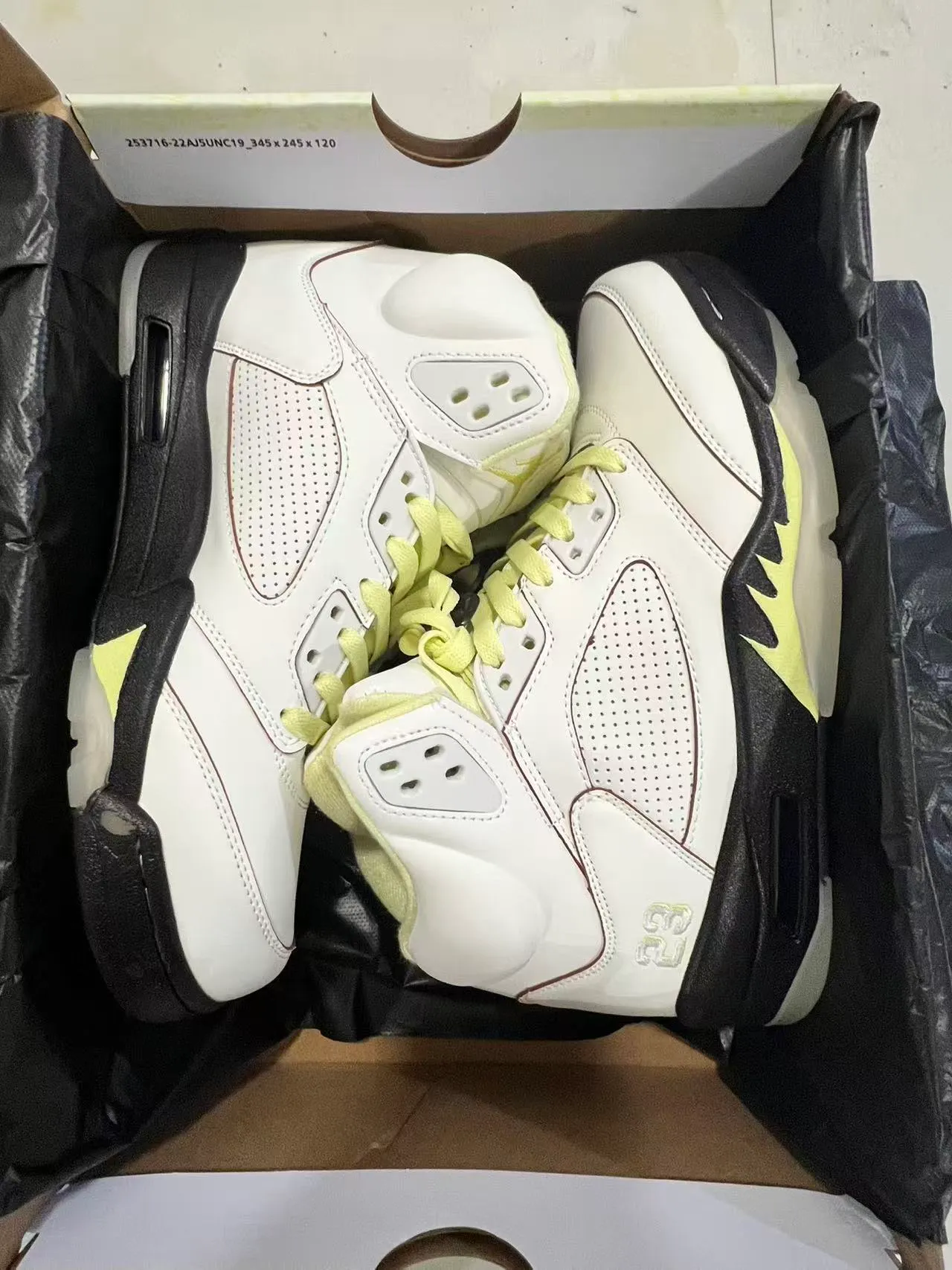 Zapatillas de baloncesto Air Jordan 5 blanco negro amarillo lima 9