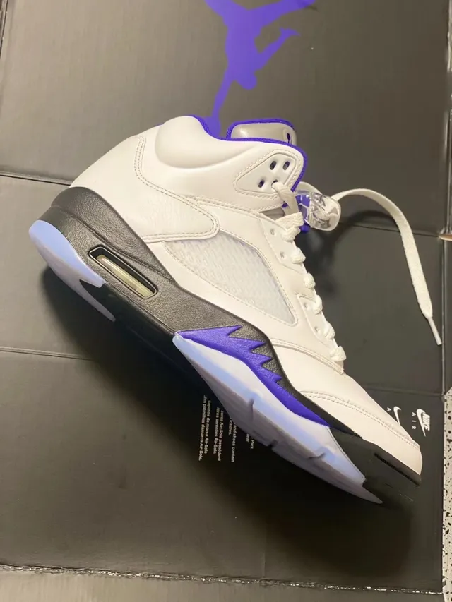 Chaussures de basketball Air Jordan 5 blanc noir flamme violette 2