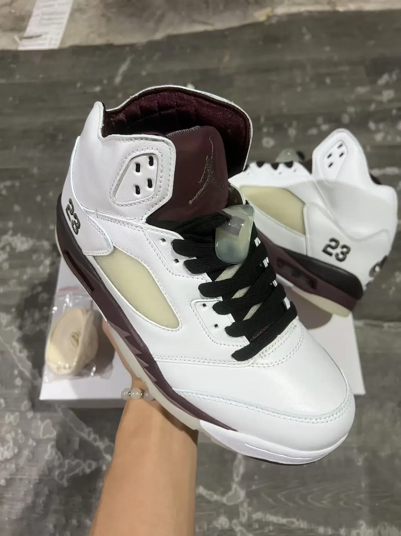 Air Jordan 5 Blanc Bordeaux '23' Chaussures de basketball 2