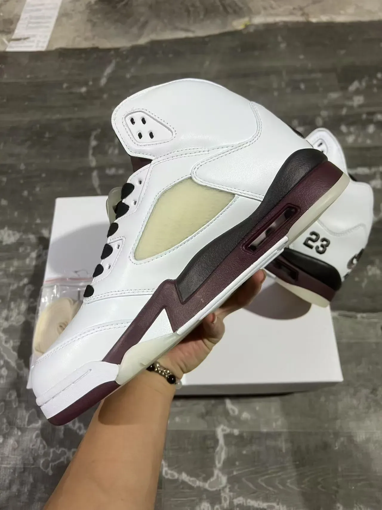 Air Jordan 5 Blanc Bordeaux '23' Chaussures de basketball 5
