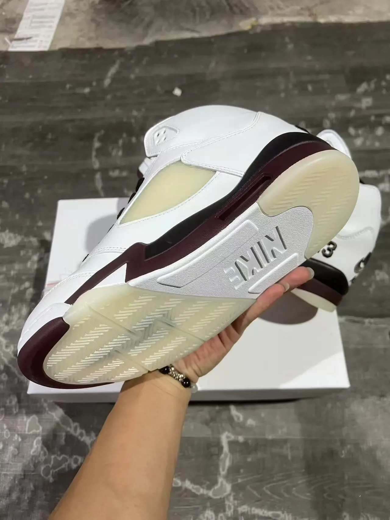 Air Jordan 5 Blanc Bordeaux '23' Chaussures de basketball 6