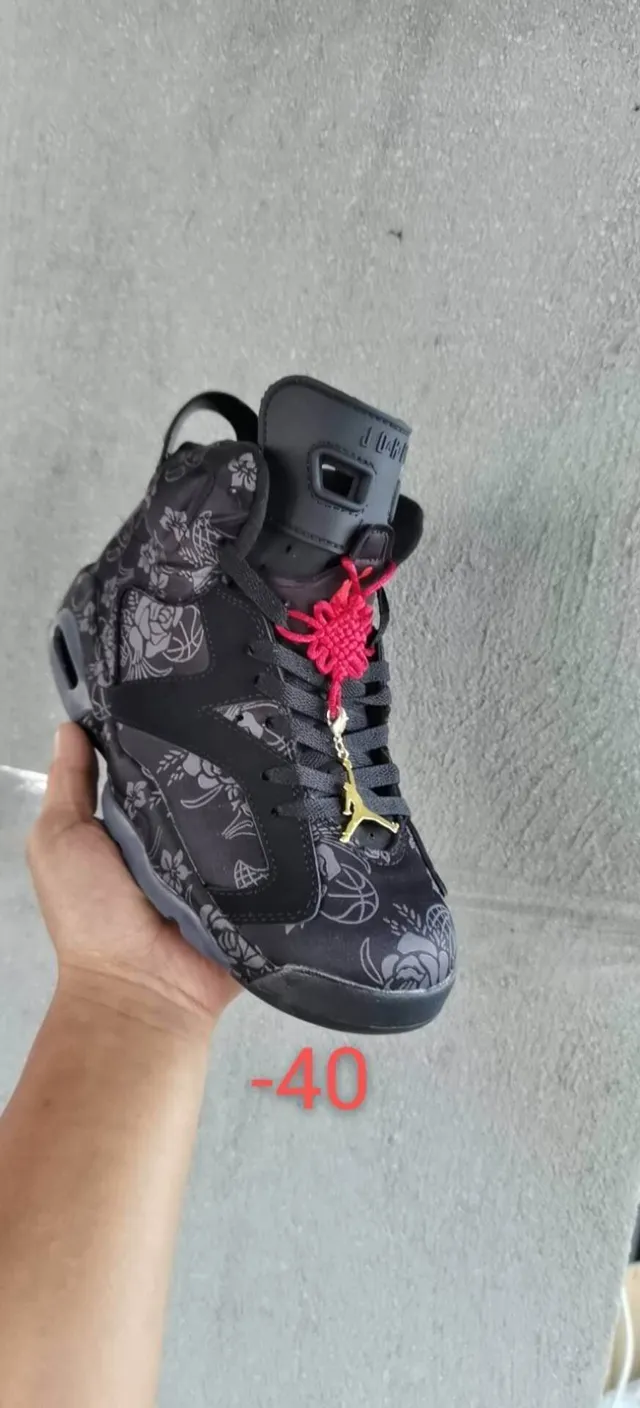 Chaussures de basketball Air Jordan 6 noir rouge or 3
