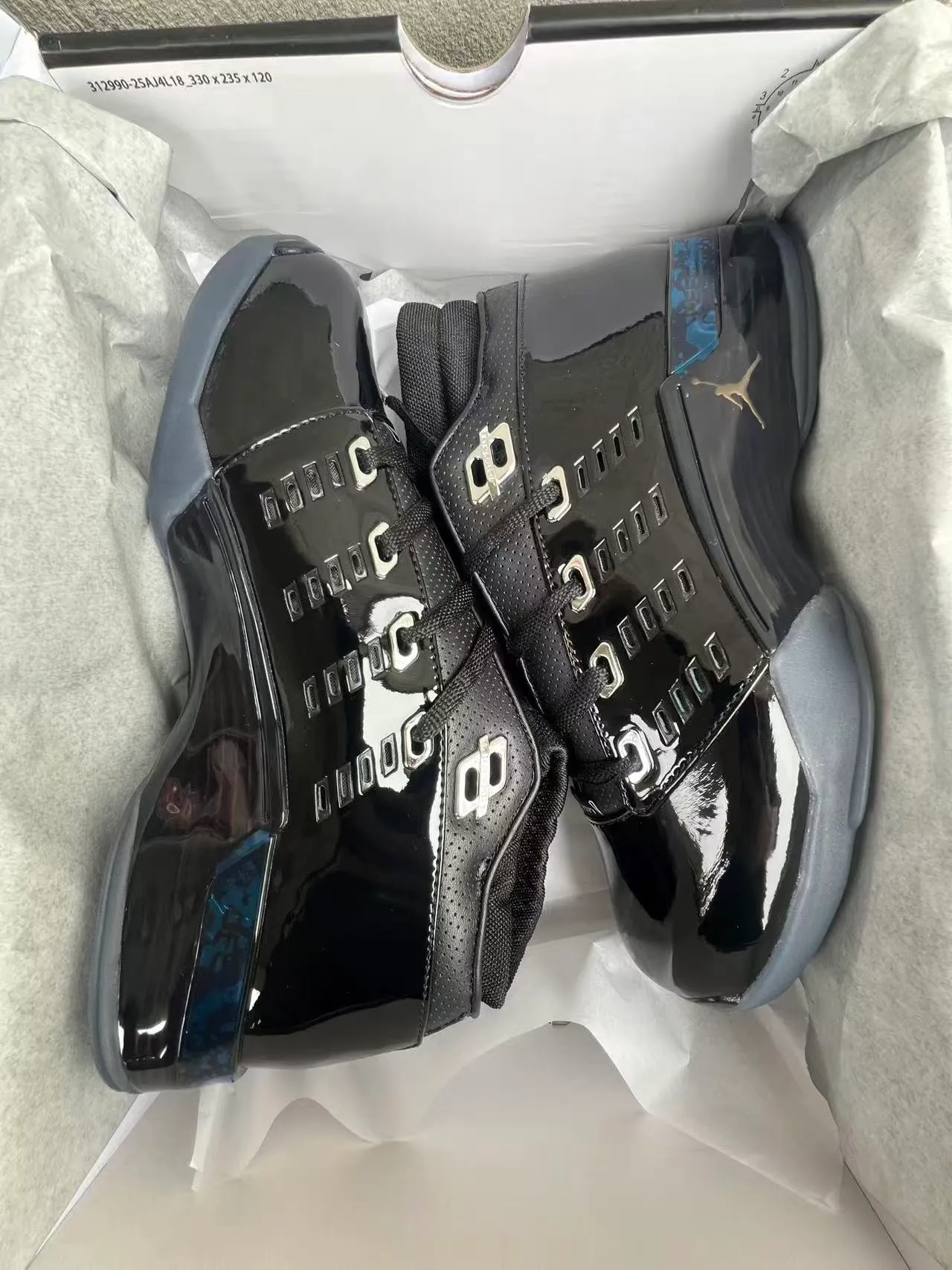 Air Jordan Black Gray Glossy Patent Leather Upper Metallic Lace Hardware Basketball Shoes 9
