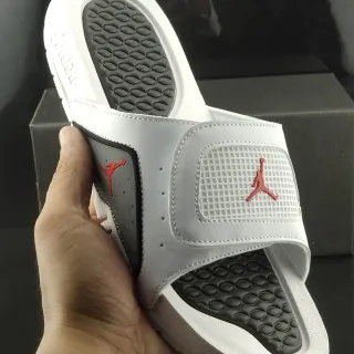 Chanclas Air Jordan Hydro 7 blanco negro rojo