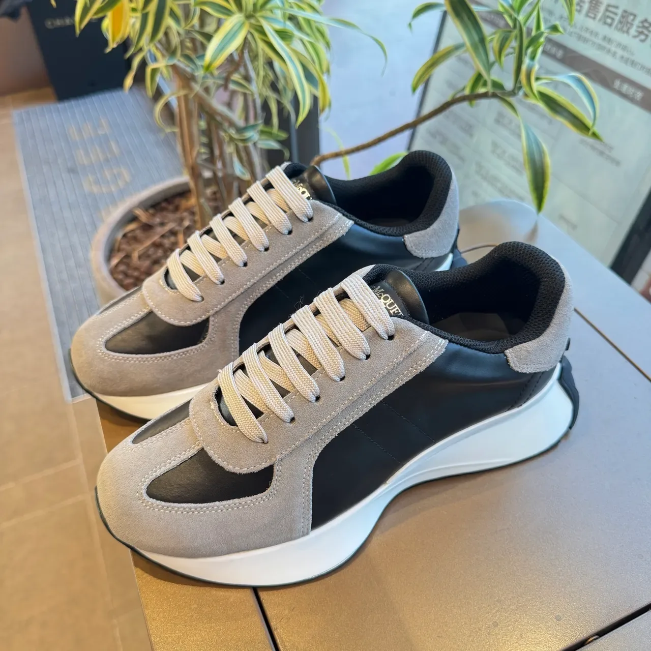 Alexander McQueen Black Gray Chunky Platform Sole Suede And Leather Panel Construction Lifestyle Sneakers 4