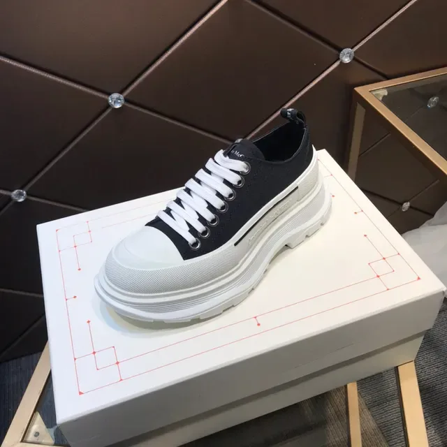 Alexander McQueen oversized 黑白生活方式运动鞋 7