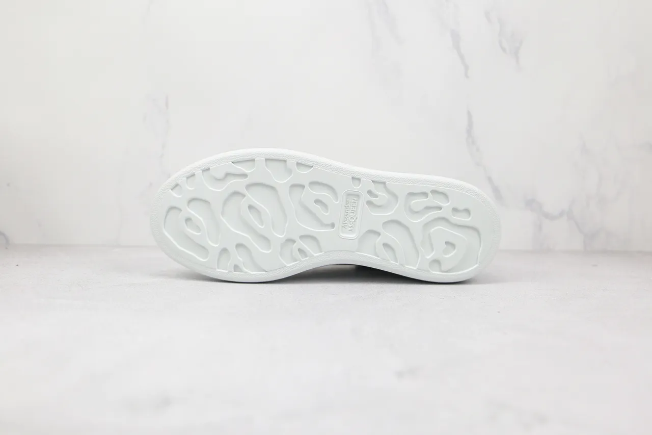 Alexander McQueen Oversized Sneaker White Black Platform Sole Smooth Leather Upper Lifestyle Sneakers 4
