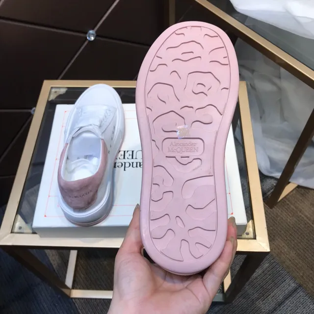 Alexander McQueen Oversized Sneaker White Pink Platform Sole Textured Toe Cap Lifestyle Sneakers 2