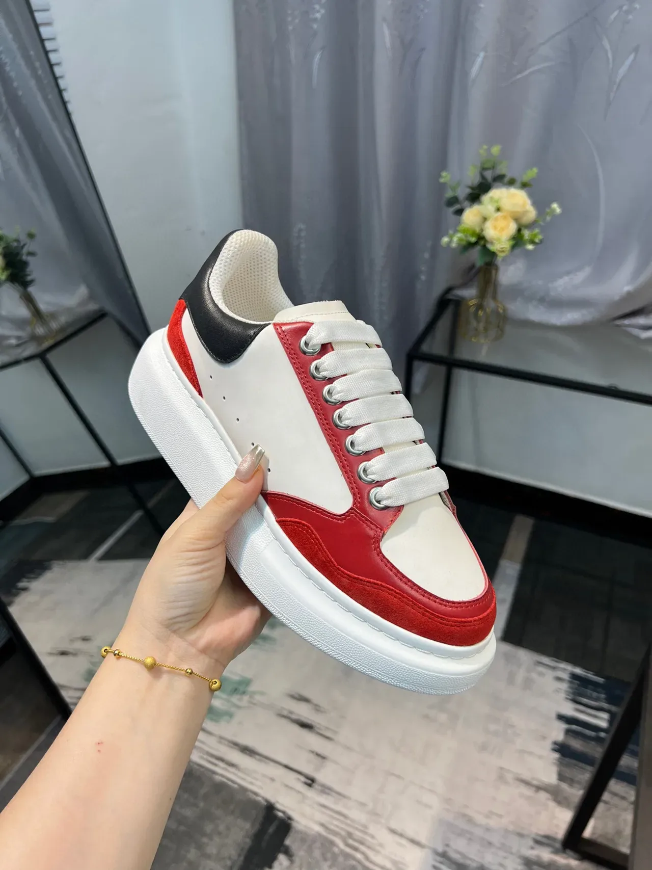 Alexander McQueen Oversized Sneaker 白红黑 生活方式运动鞋 5