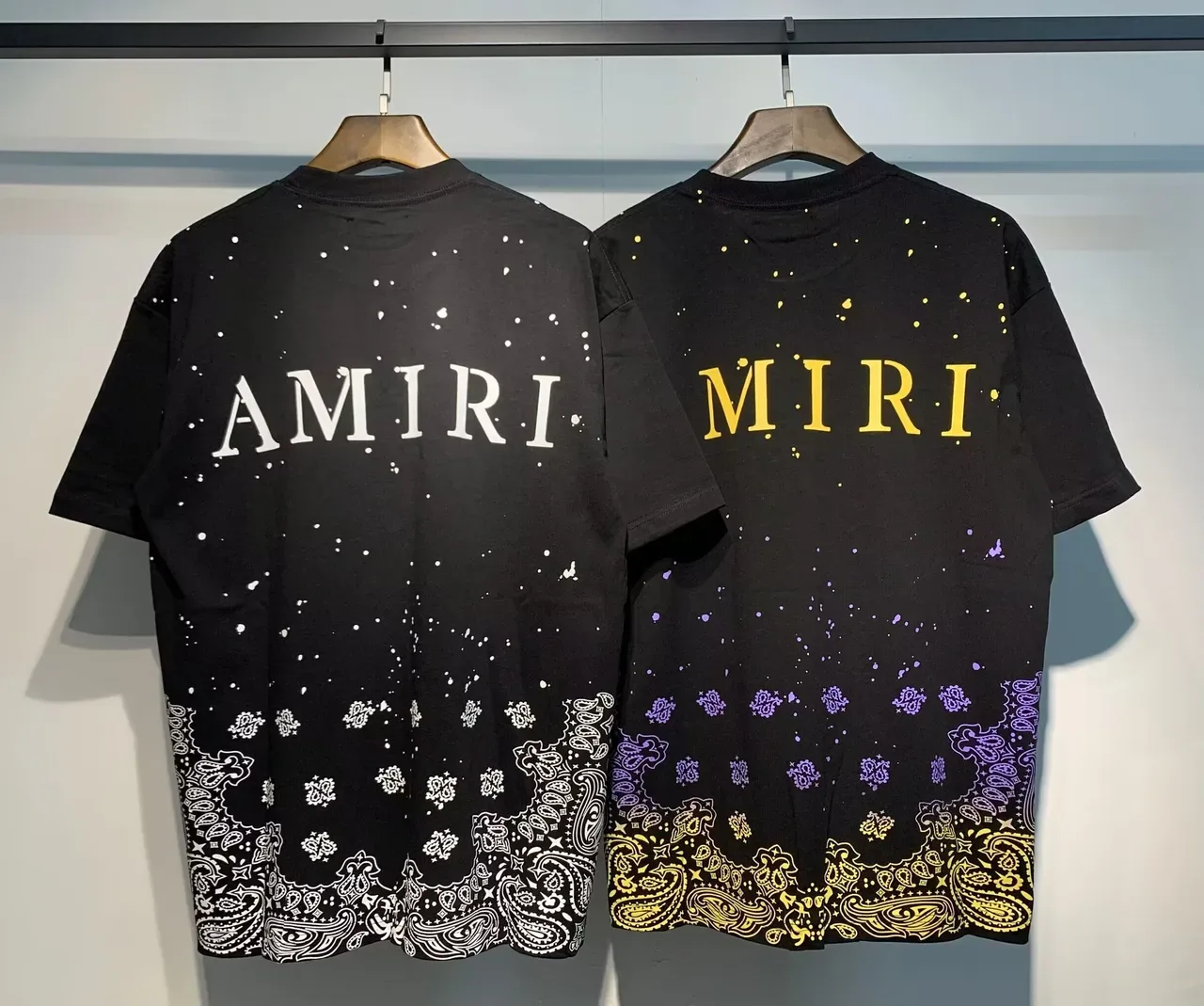 Camiseta Amiri com salpico degradê e barra bandana 11