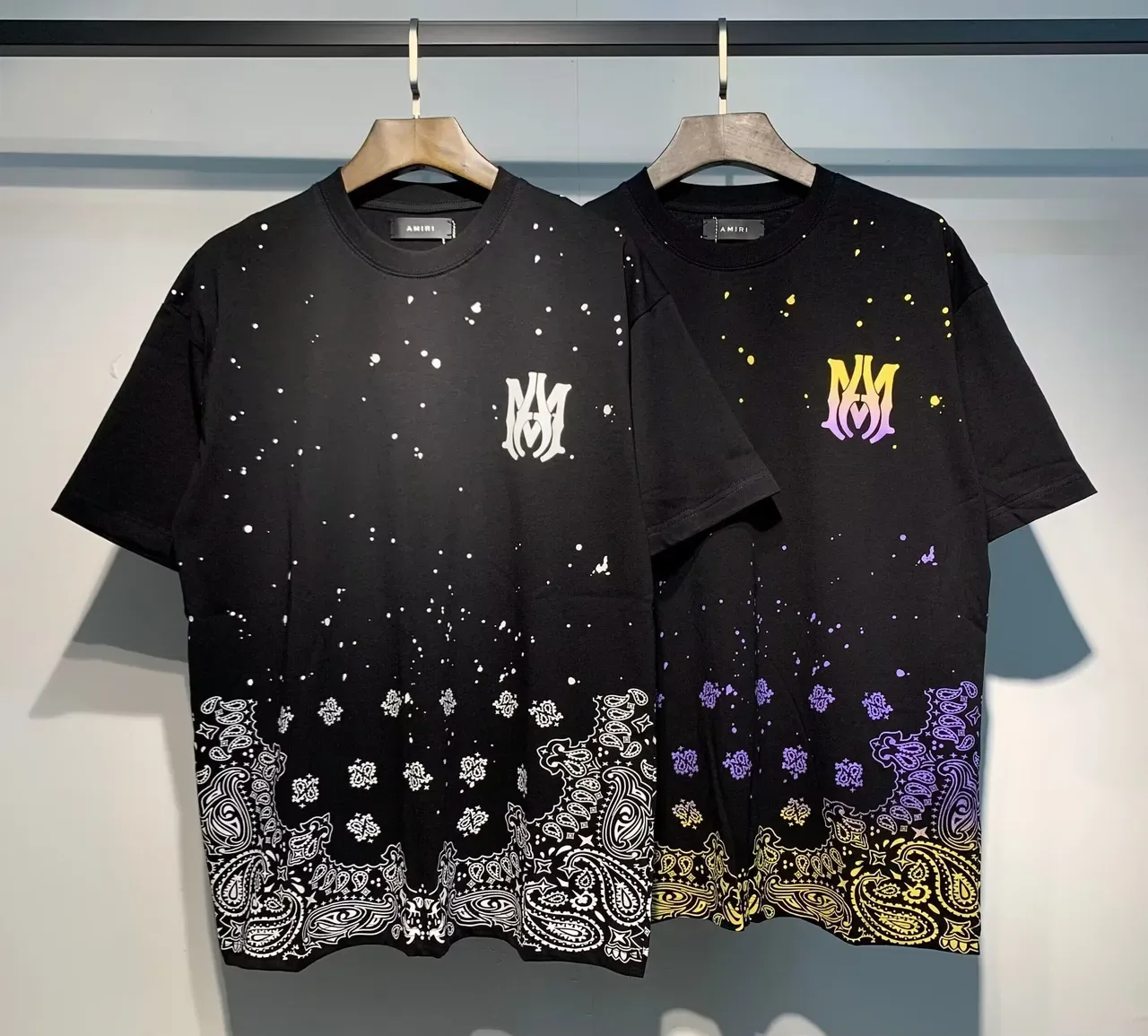 Camiseta Amiri com salpico degradê e barra bandana 13