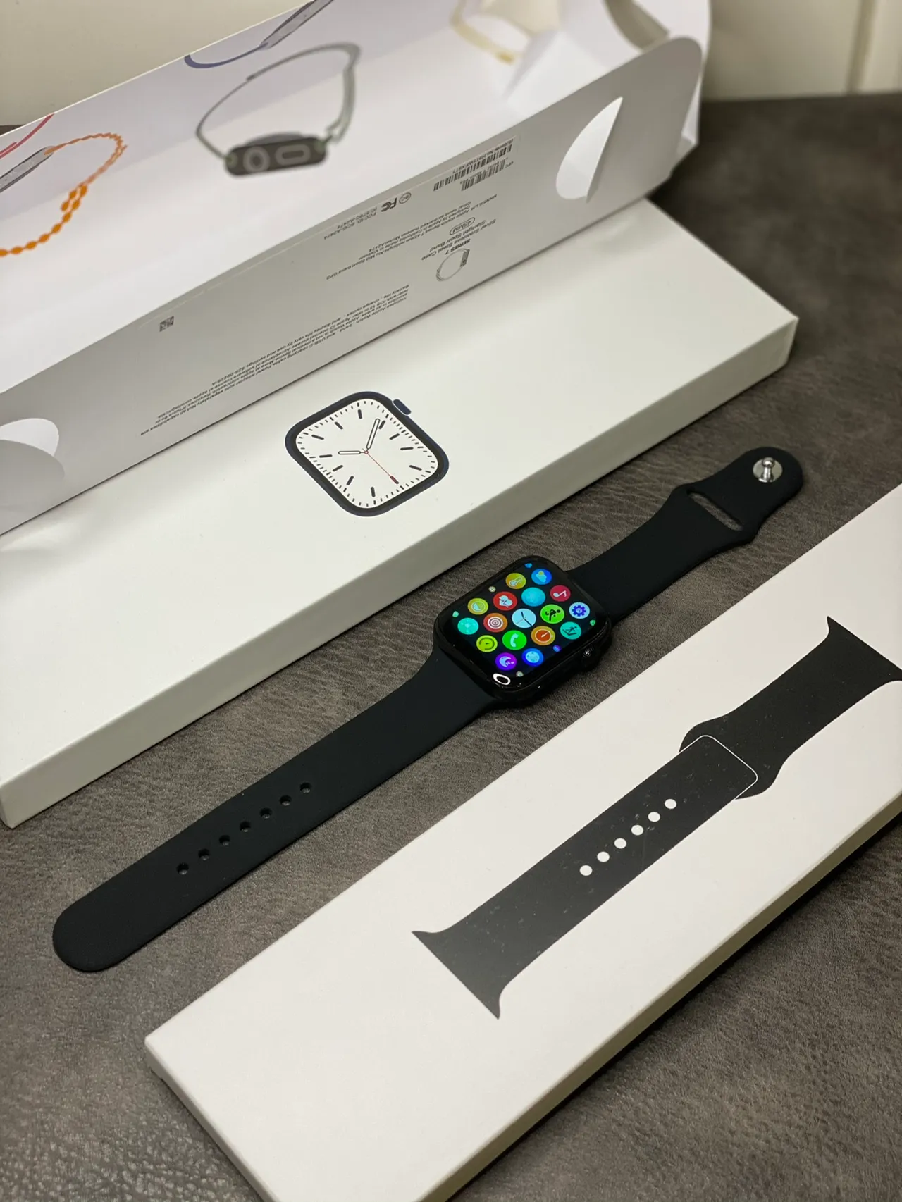 Apple Series 7 Plata Gris Borde Plano Carcasa Acero Inoxidable Banda Deportiva de Silicona Ligera Reloj Deportivo 2