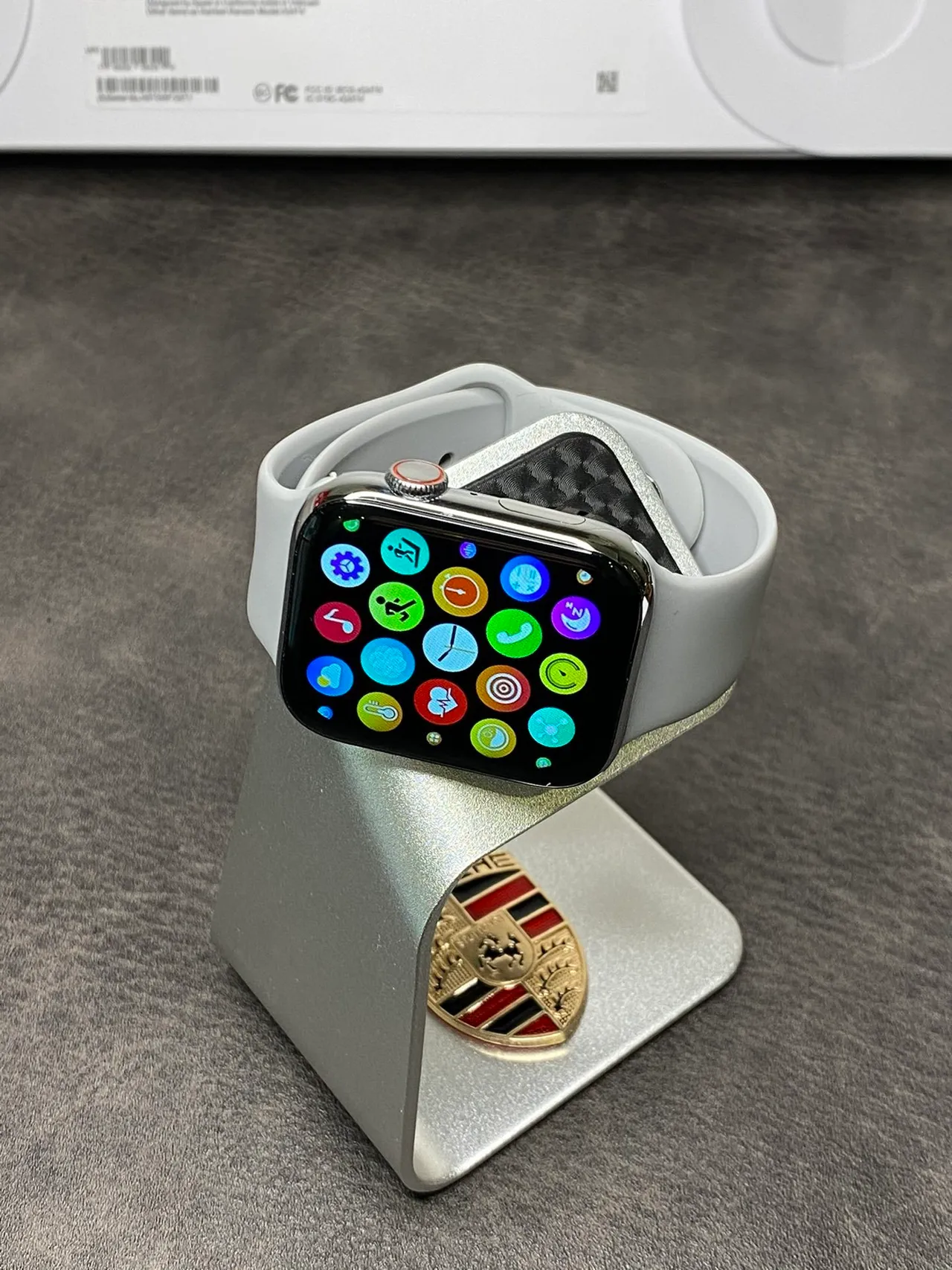 Apple Series 7 Plata Gris Borde Plano Carcasa Acero Inoxidable Banda Deportiva de Silicona Ligera Reloj Deportivo 16
