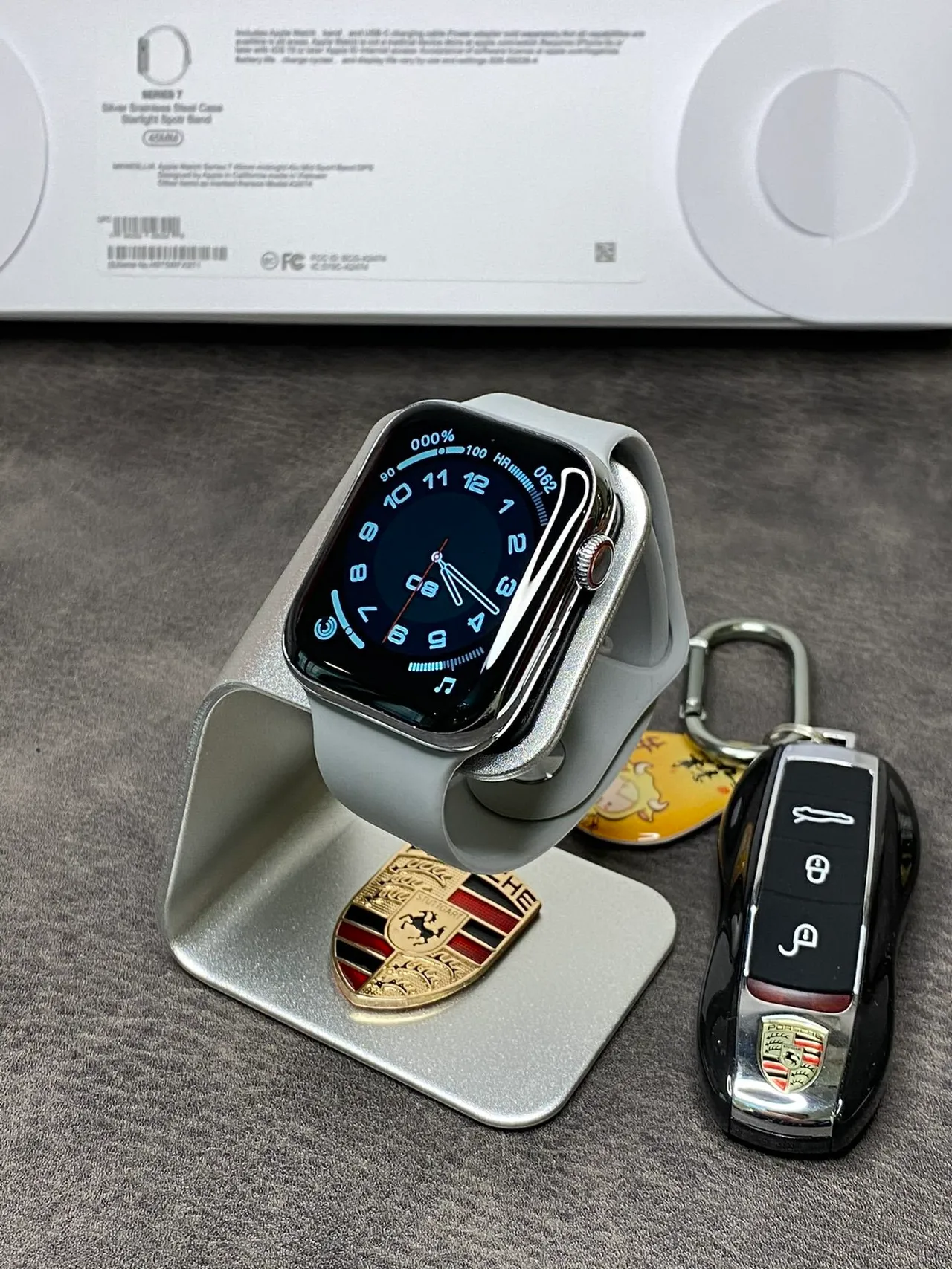 Apple Series 7 Plata Gris Borde Plano Carcasa Acero Inoxidable Banda Deportiva de Silicona Ligera Reloj Deportivo 18