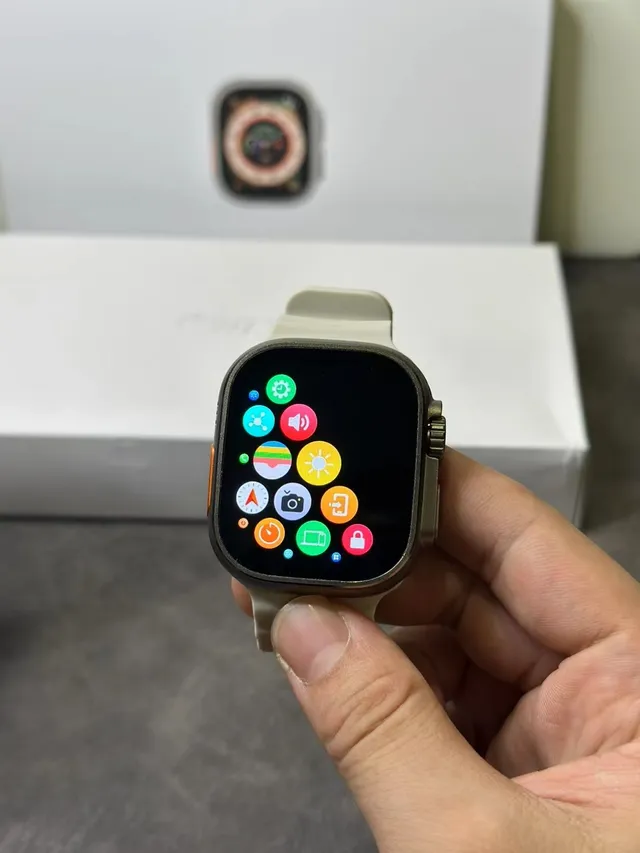 Apple Ultra 2 灰银 坚固钛金属表壳 平面蓝宝石水晶 运动手表 7