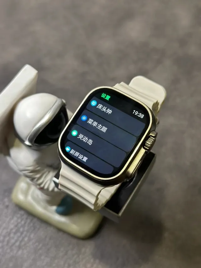 Apple Ultra 2 灰银 坚固钛金属表壳 平面蓝宝石水晶 运动手表 14