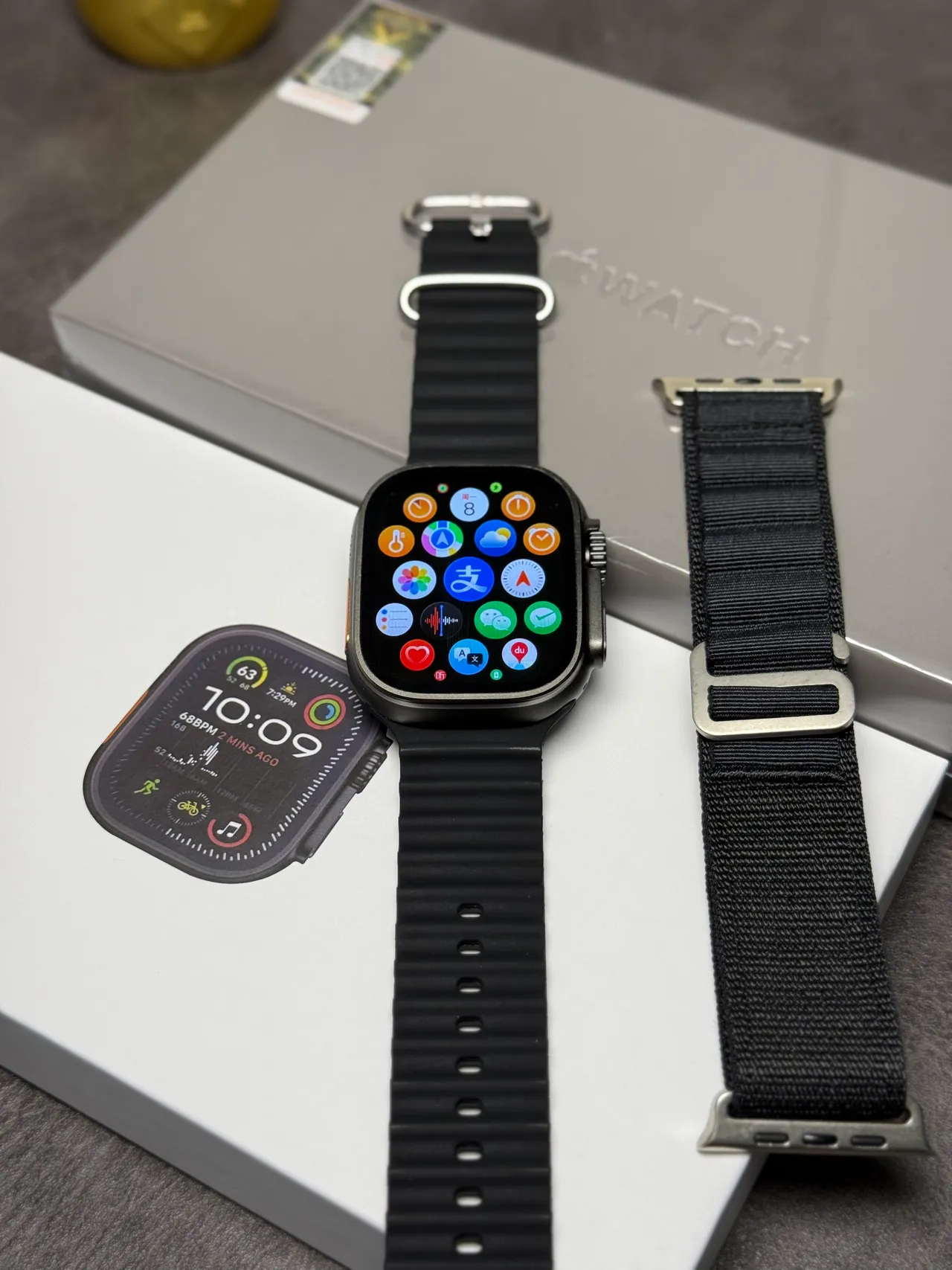 Apple Watch Ultra काली जोरदार केस खुरदार सिलिकॉन बैंड स्पोर्ट्स वॉच 15