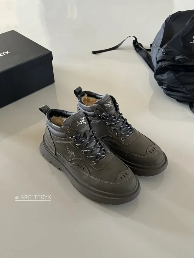 Arc'teryx Black Beige Insulated Shearling-Lined Mixed-Material Upper Ankle Boots 4