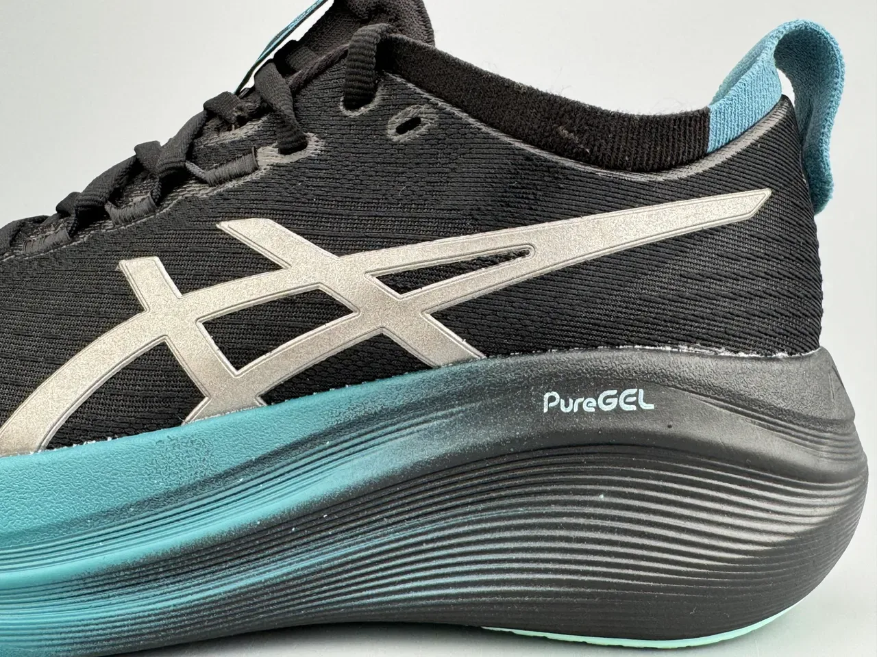 ASICS Gel-Nimbus 27 黑青色跑鞋 2