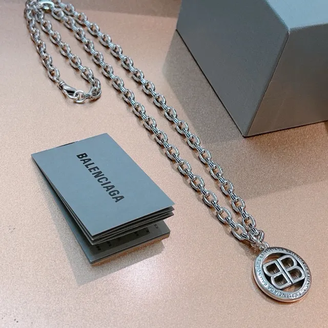 Balenciaga BB Pendant Necklace قلادة سلسلة فضية 7