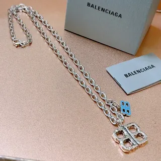 Balenciaga BB Plata Azul Martilleado Cuadrifolio Colgante Charm Esmaltado Collar