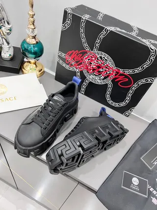 Balenciaga Defender काला ग्रीक की मोटी स्नीकर 9