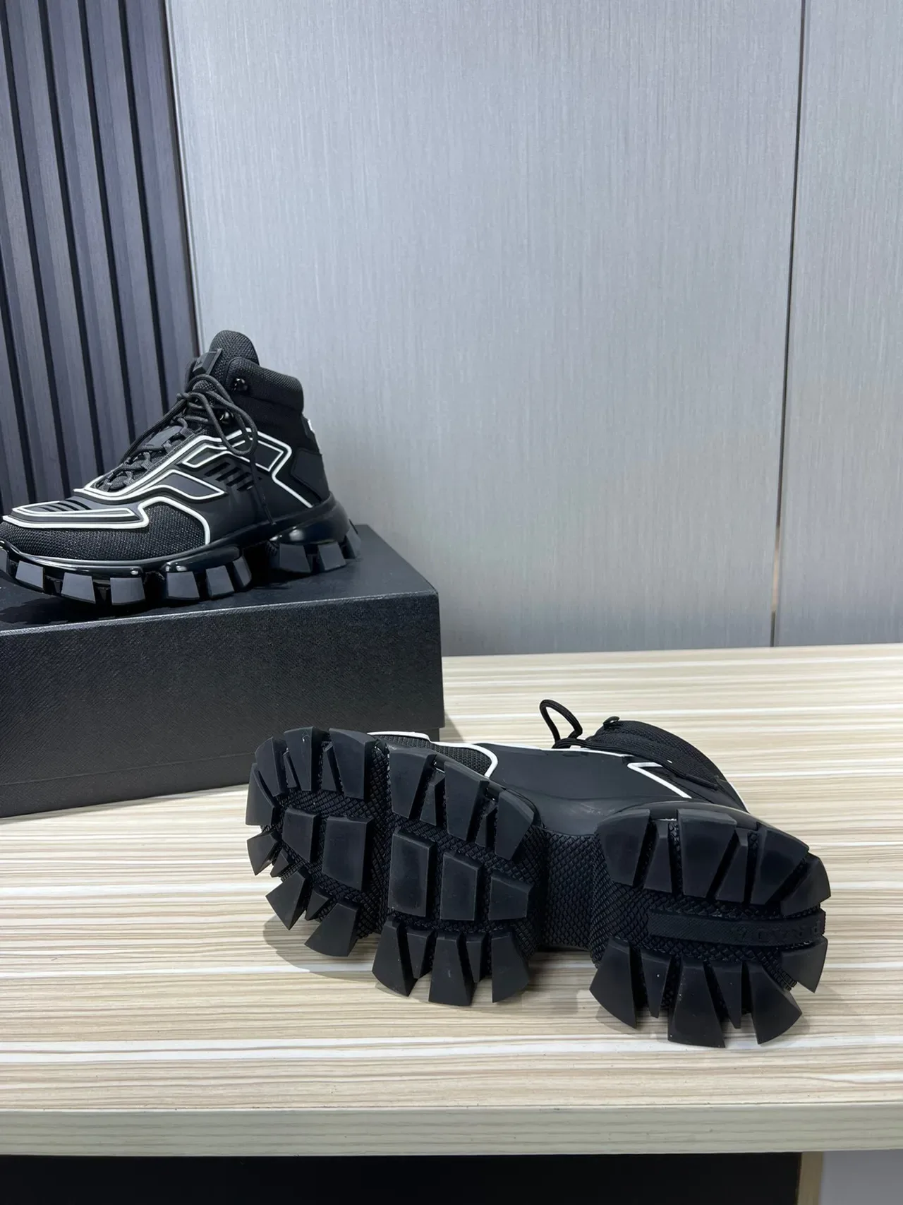 Balenciaga Defender Black White High-Top Mesh-and-TPU Upper Chunky Sneakers 9