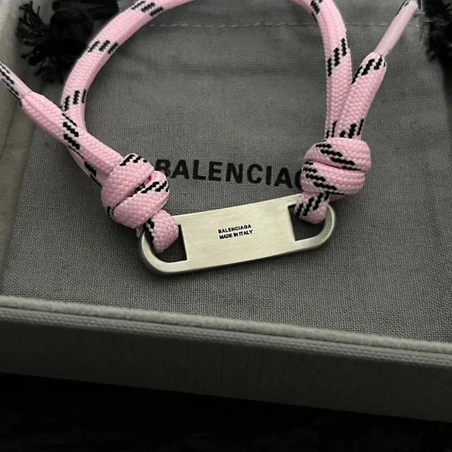 Balenciaga ID Pulseira Rosa Cinta Paracord 2