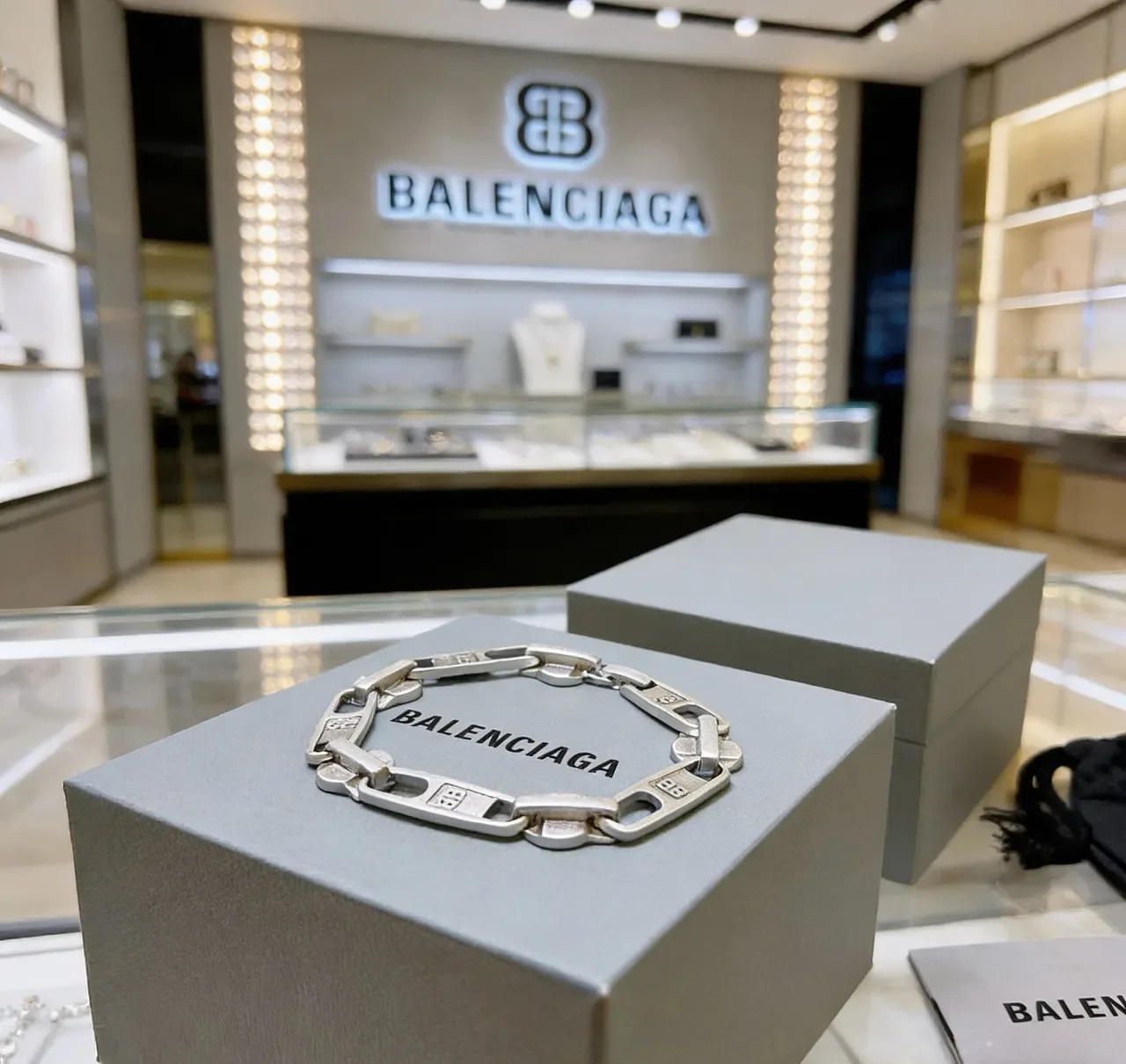 Balenciaga Cadena Industrial Eslabones Plata Mate Metal Pulsera 6