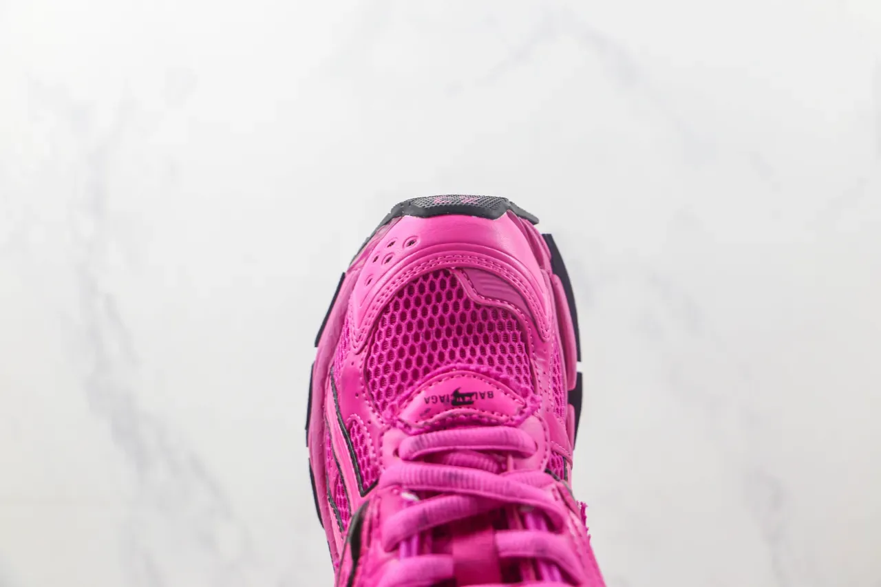 Balenciaga Runner 粉色和黑色厚底运动鞋 6